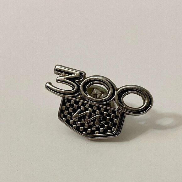 Vintage Chrysler 300 Pin Flaws - Picture 2 of 9